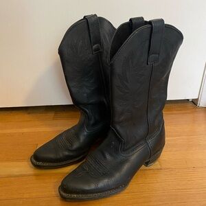 Size 7.5 black Cowboy boots